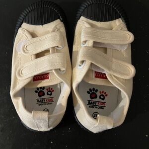 NEW Toddler Shoes Velcro Straps